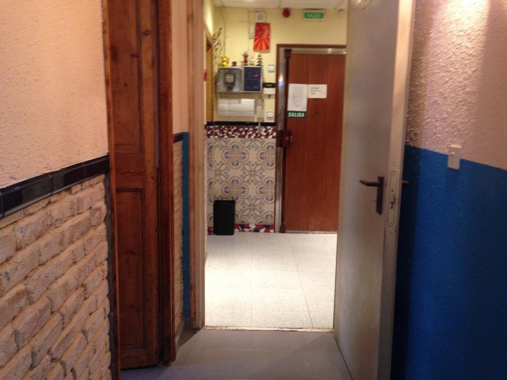 Pension Bertolin Barcelona Kültér fotó